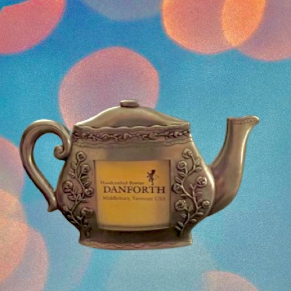 Danforth Handcrafted Metal Pewter Teapot Pic Frame 4 3/4 In x 3 1/8 In made USA - Picture 1 of 2